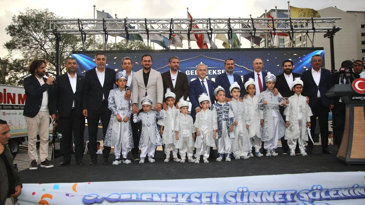 Elazığ’da Geleneksel Sünnet Şöleni Coşkusu: Üçüncü Kez Bir Araya Gelindi