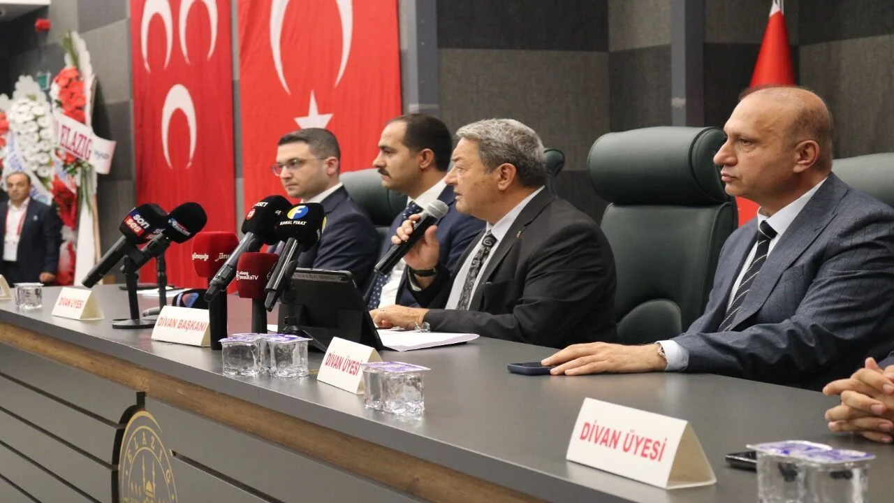 MHP Elazığ Merkez İlçe’de Yeni Dönem: Onur Köseli Görevi Devraldı